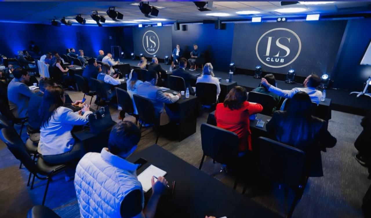 Treinamento para empresários e empreendedores em auditório